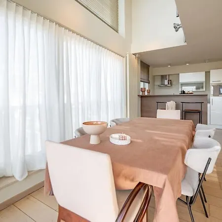 Sir William, Duplex Lägenhet *